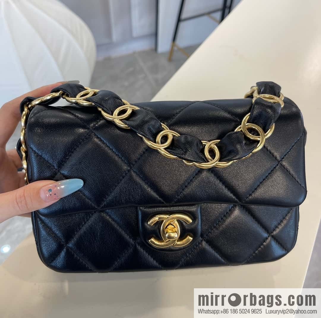 𝐂𝐇𝐀𝐍𝐄𝐋 24K thick chain armpit bag, large mini black AS5174