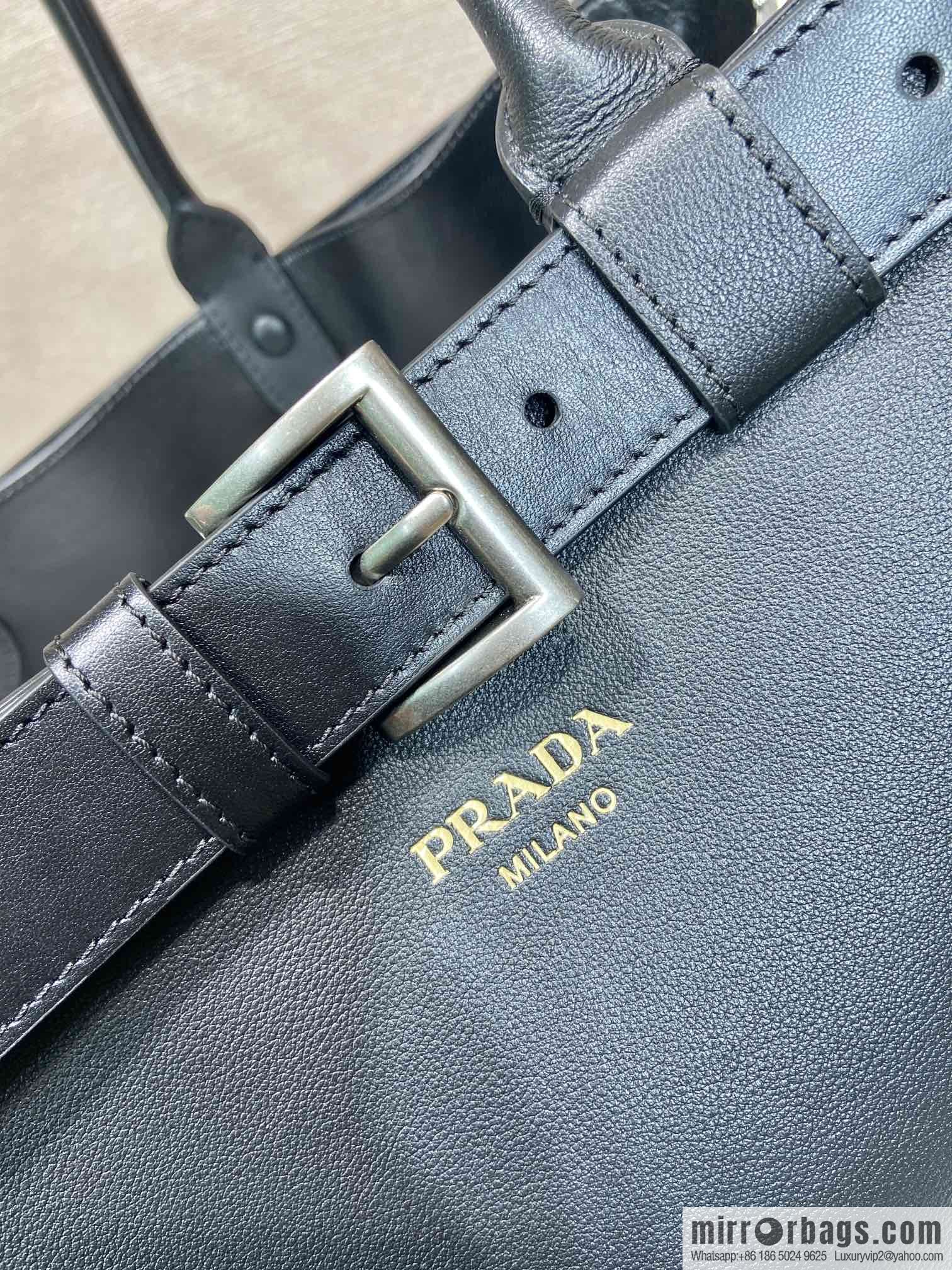 PRADA 🎉 new men's 🎉 1BG126 extra large 🎉🎉 belt buckle