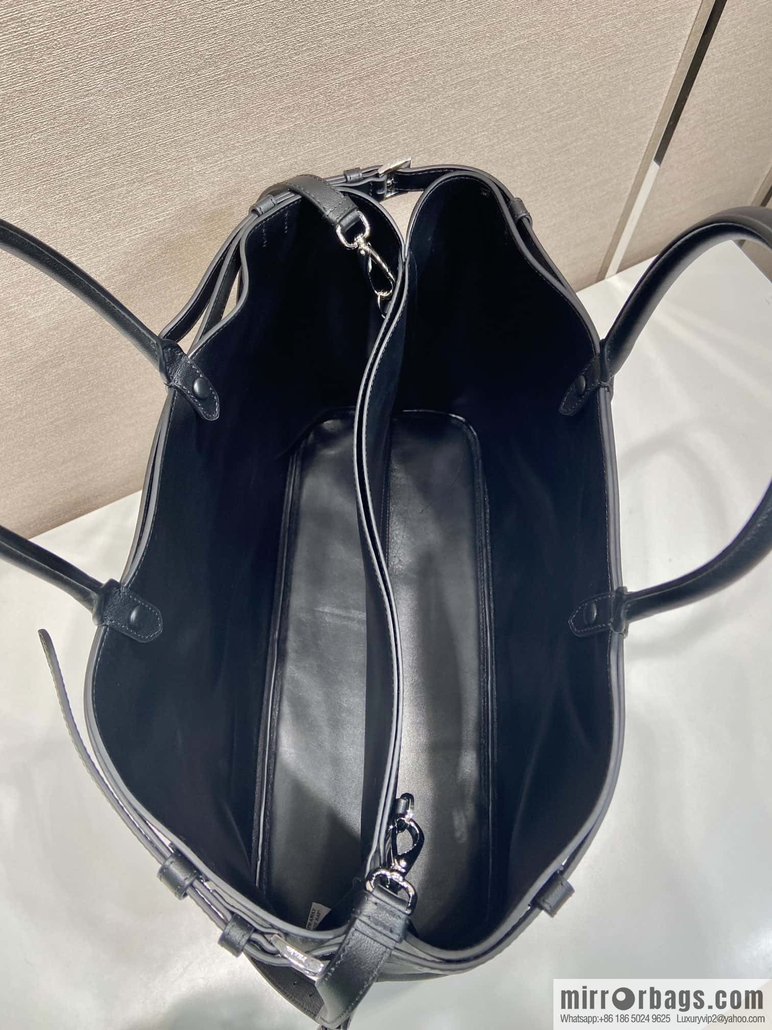 PRADA 🎉 new men's bag 🎉 1BG126 extra large🎉🎉