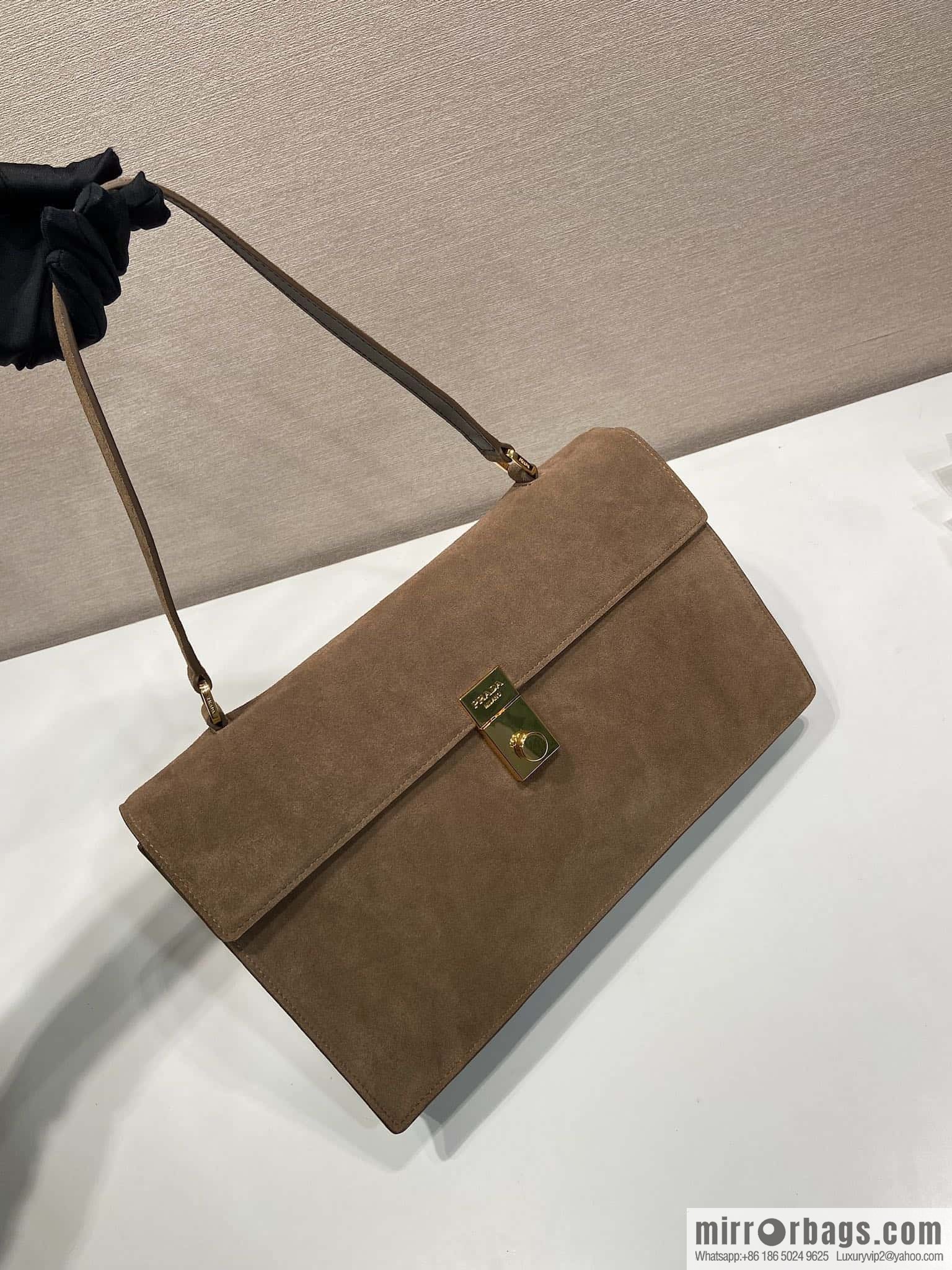 PRADA 🎉 new catwalk model 🎉 1BD378A suede🎉🎉