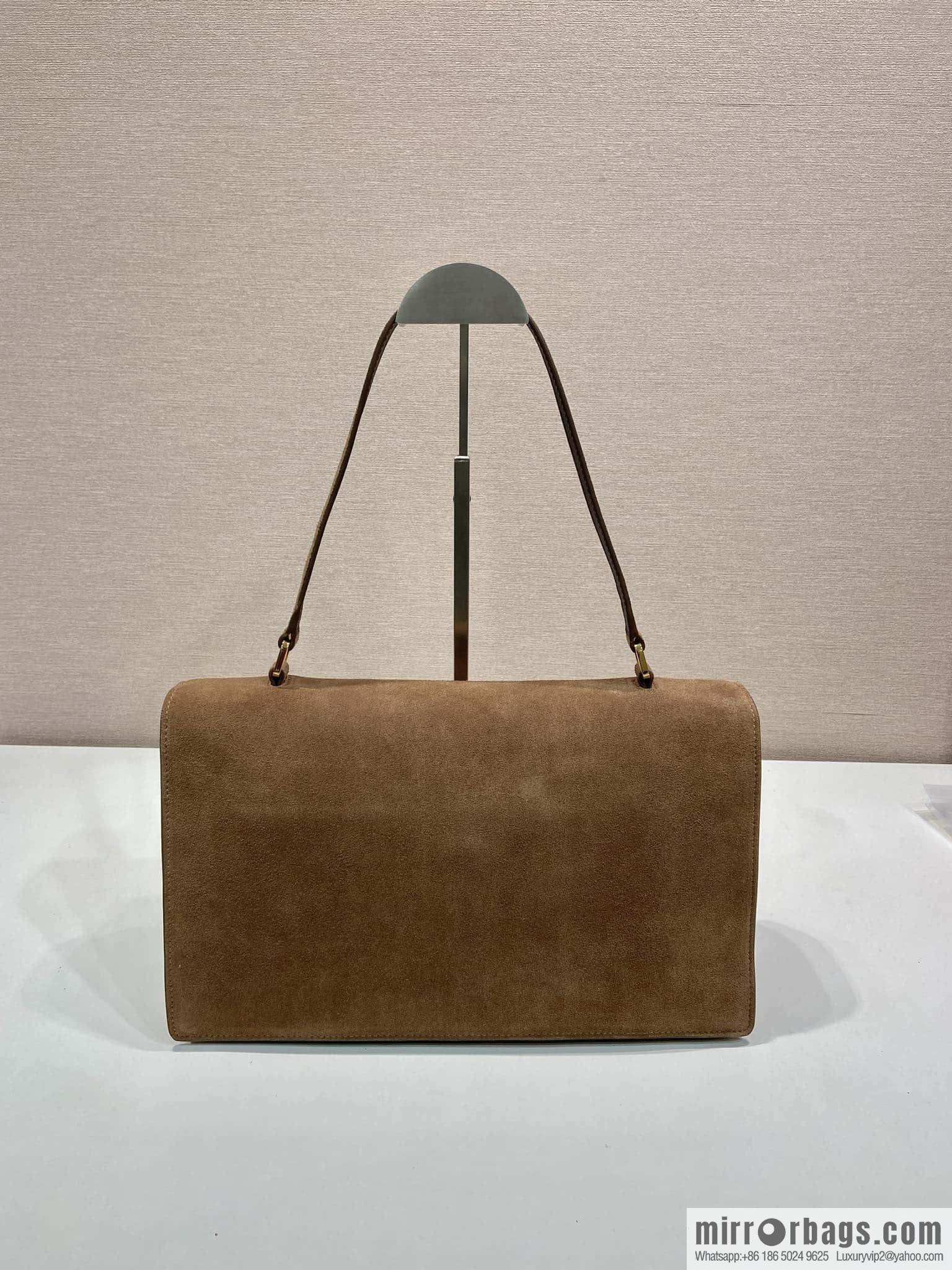 PRADA 🎉 new catwalk model 🎉 1BD378A suede🎉🎉