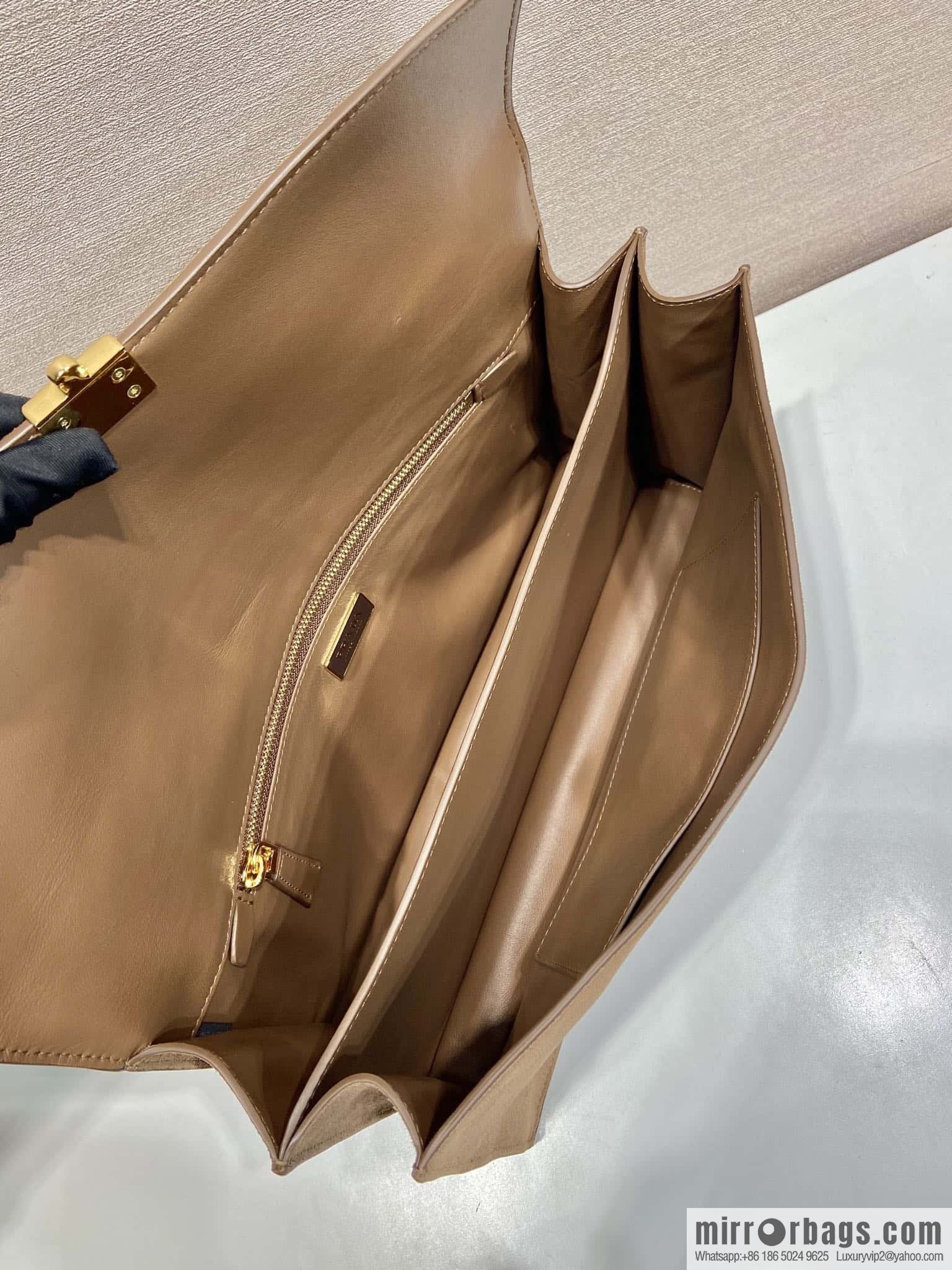 PRADA 🎉 new catwalk model 🎉 1BD378A suede🎉🎉