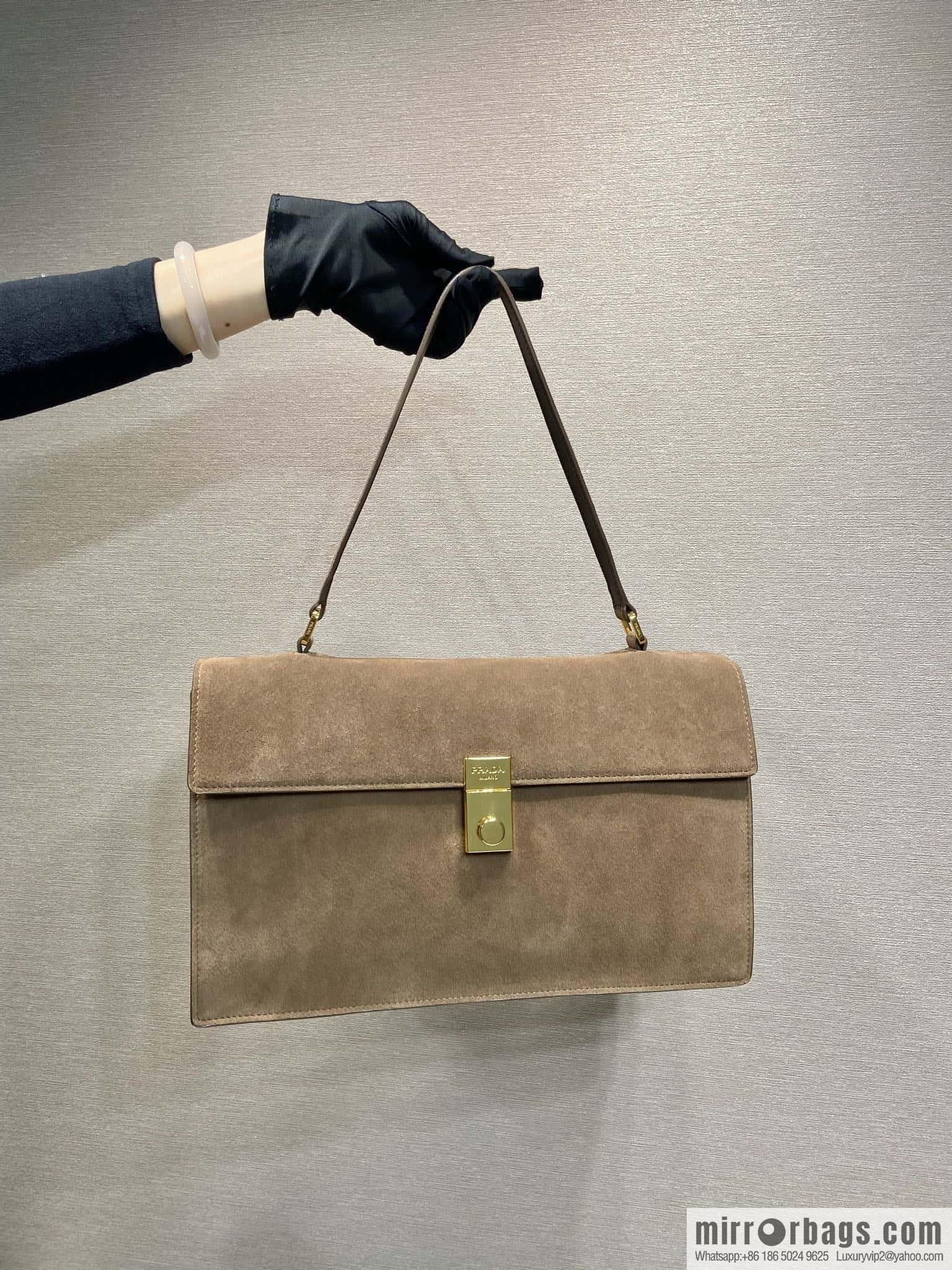 PRADA 🎉 new catwalk model 🎉 1BD378A suede🎉🎉