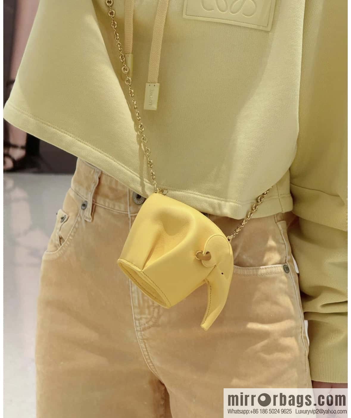 LOEWE's latest jade series small elephant bag 0193 yellow