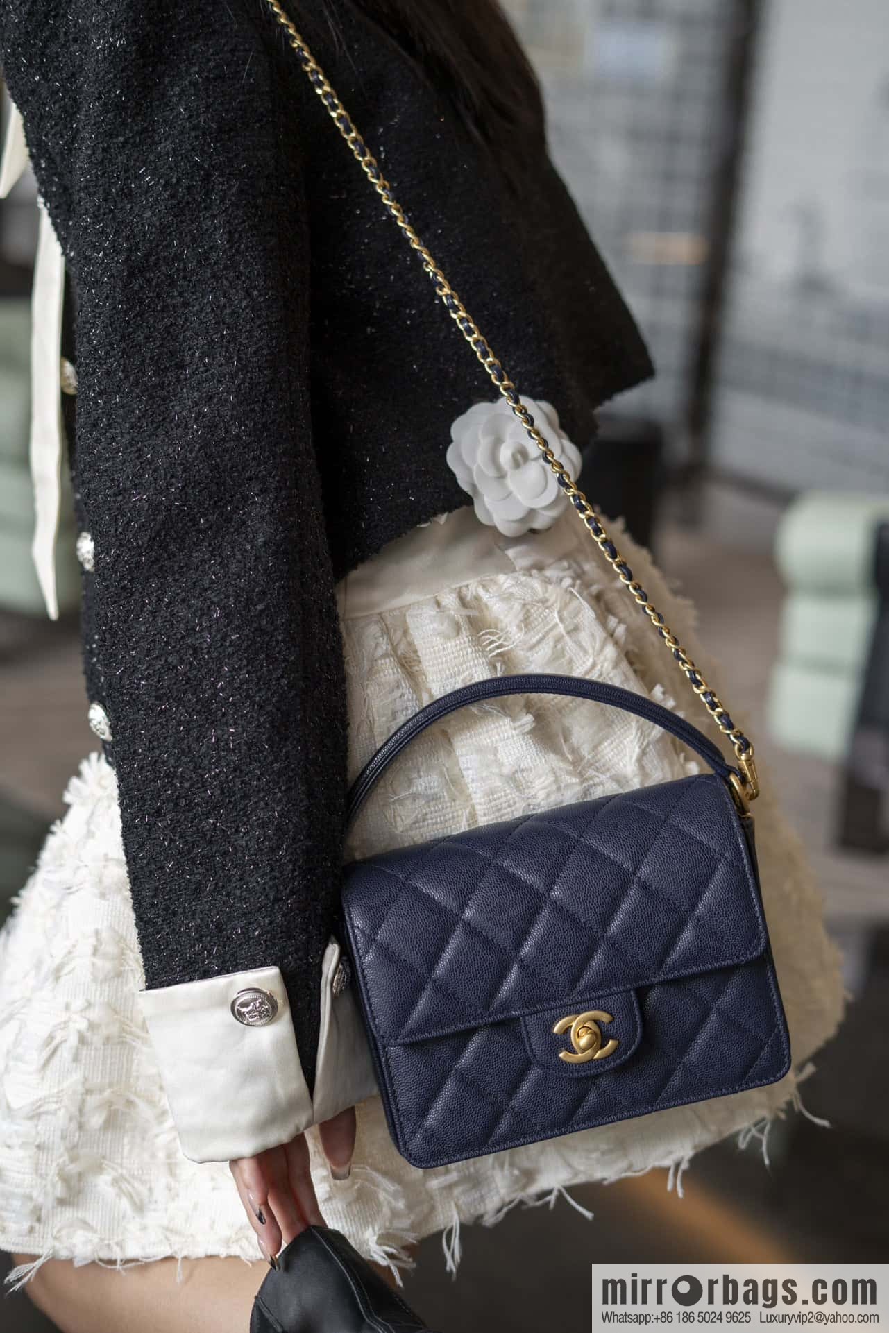 𝐂𝐡𝐚𝐧𝐞𝐥 𝟮𝟰𝗞 autumn and winter series, handle cover bag, navy blue 💙 small AS5165