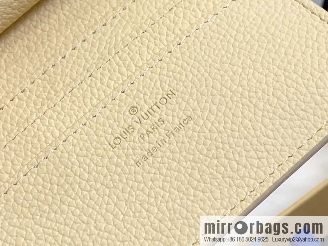 [Original order boutique] M12148 beige, full leather wallet series Portfoille Locky wallet