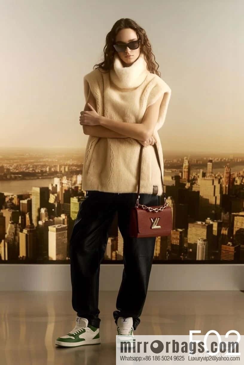 [Original order boutique] M24044 black M24043 brown, water ripple Twist series NEW Twist MM handbag