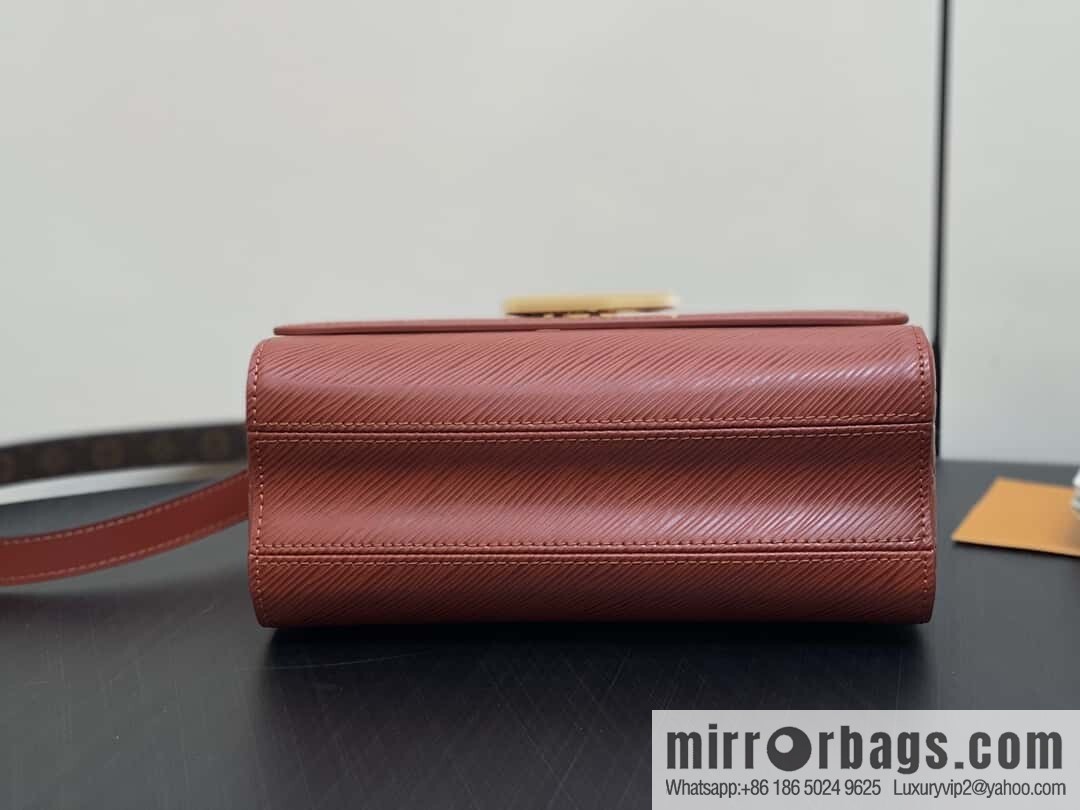 [Original order boutique] M24043 brown M24044 black, water ripple Twist series NEW Twist MM handbag