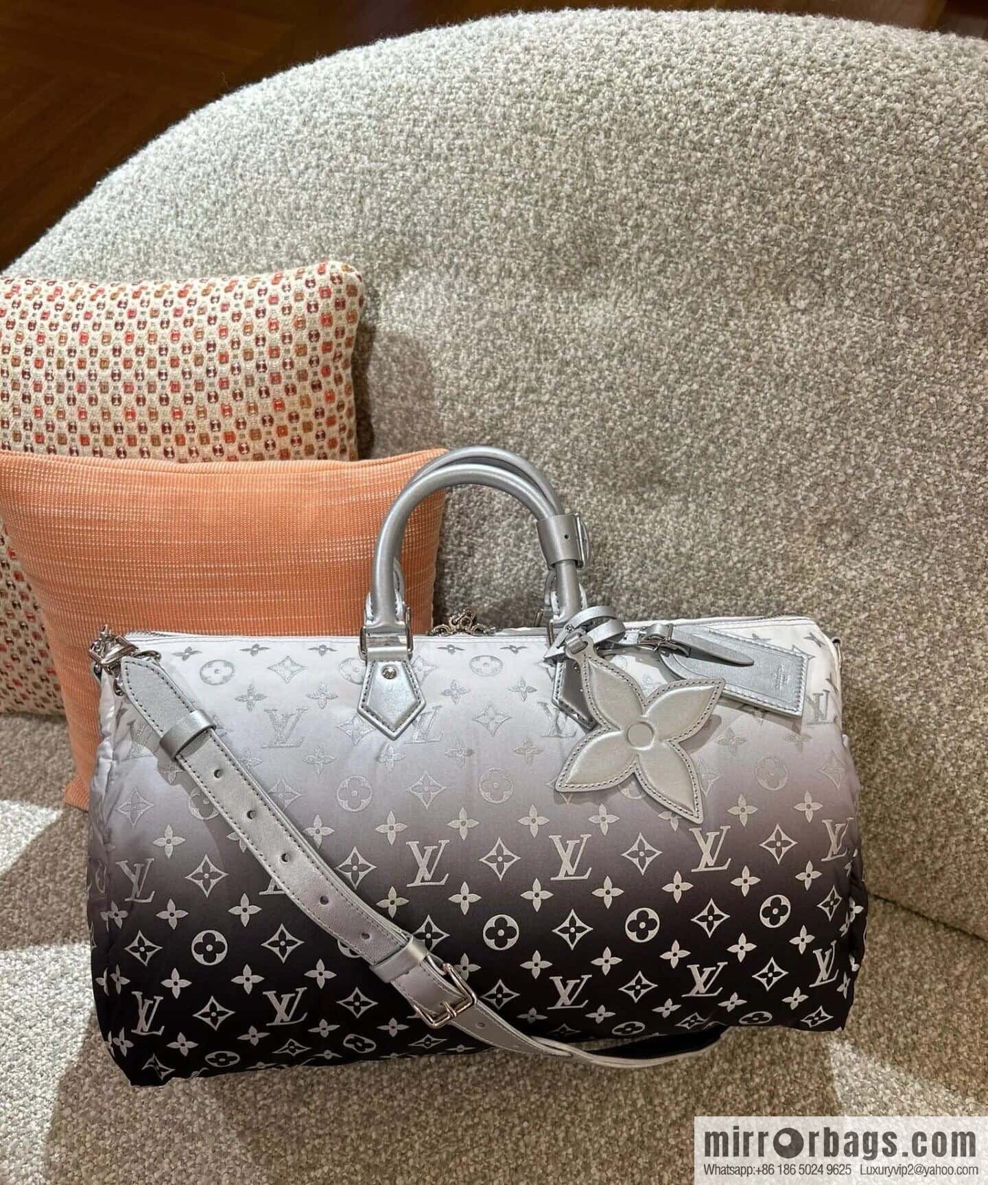 [Original order boutique] M12067 silver down, travel bag series, ski series KEEPALL BANDOULIZRE 45 travel bag