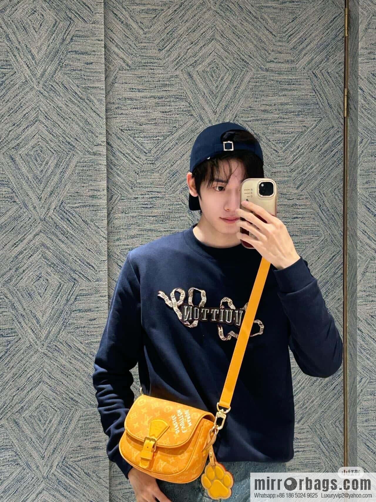 [Original order boutique] M12694 yellow silk screen, mailman bag series, this Montsouris small mailman bag.