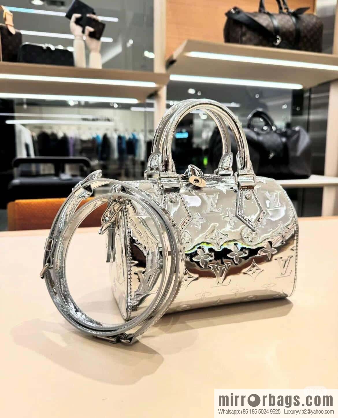 [Original order boutique] M11987 silver patent leather, pillow bag speedy series SPEEDY BANDOULIZRE 20 handbag