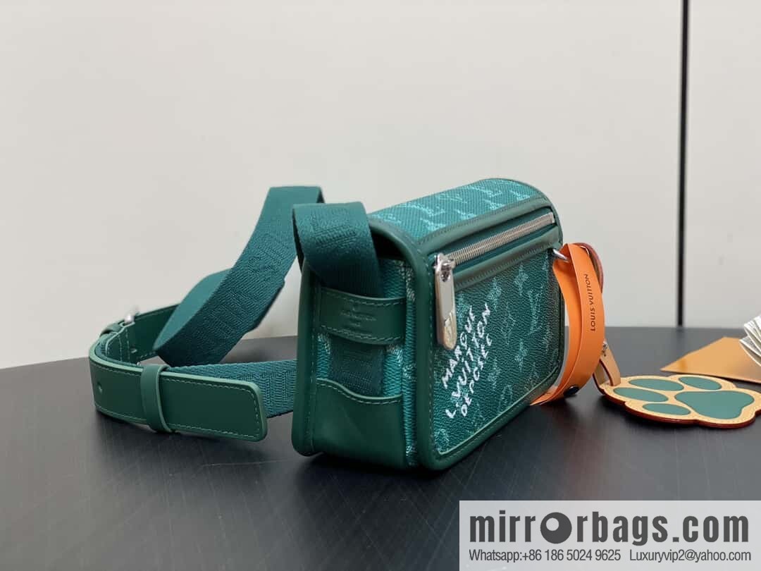 [Original order boutique] M12637 green silk screen, men's bag messenger bag series Bosphore mini handbag