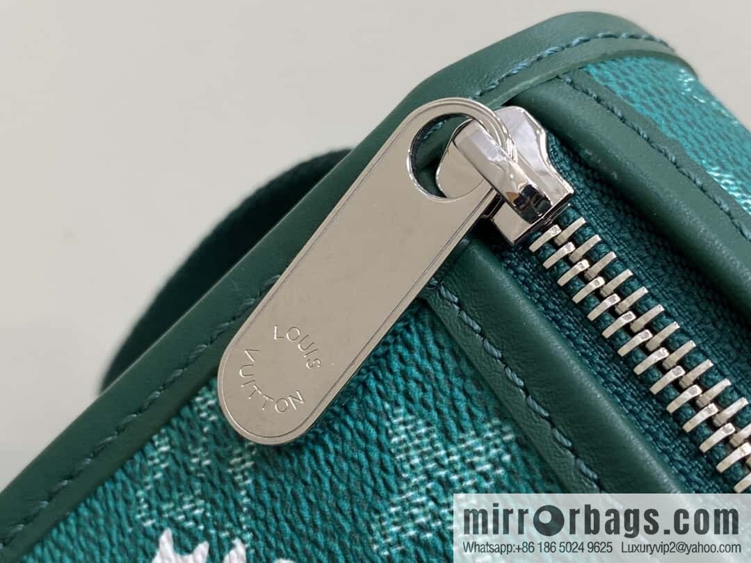 [Original order boutique] M12637 green silk screen, men's bag messenger bag series Bosphore mini handbag