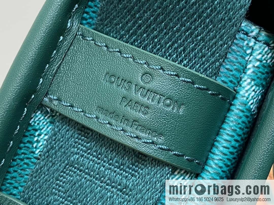 [Original order boutique] M12637 green silk screen, men's bag messenger bag series Bosphore mini handbag