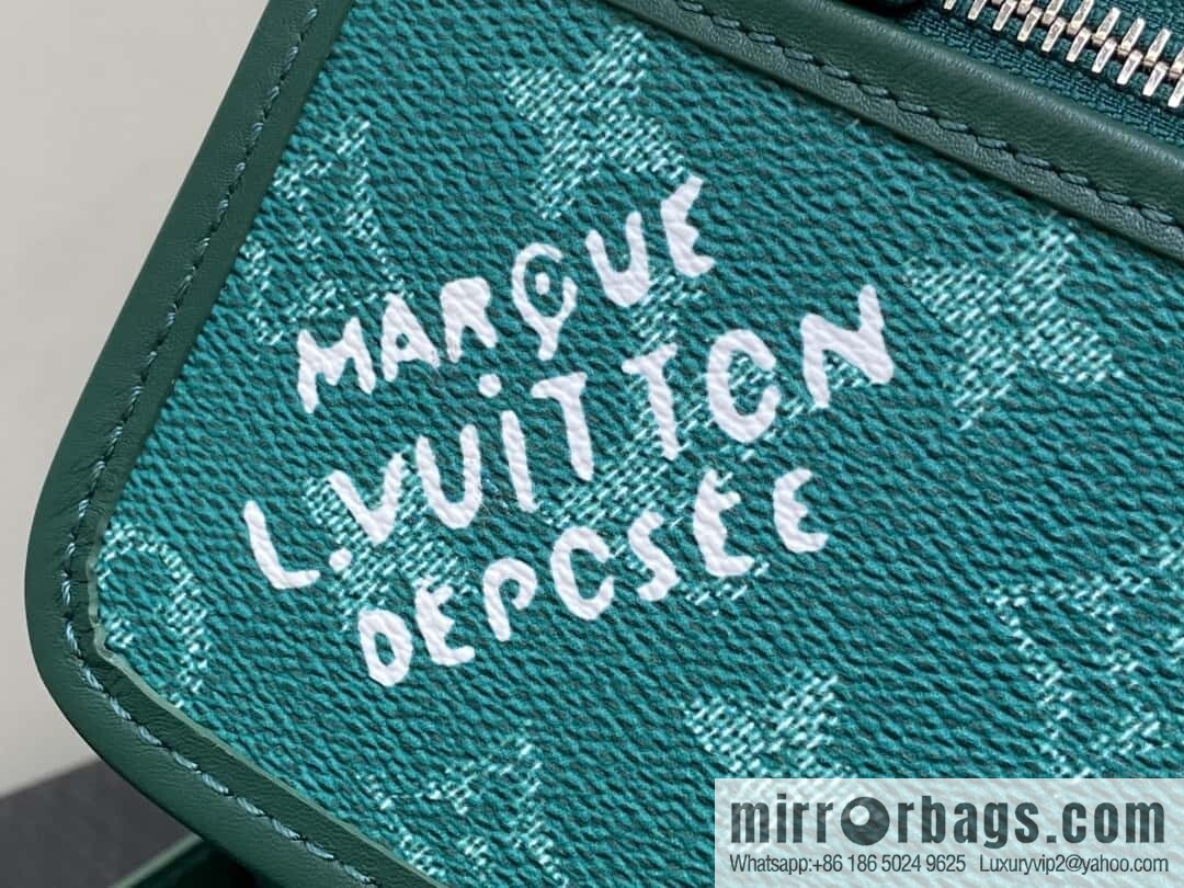 [Original order boutique] M12637 green silk screen, men's bag messenger bag series Bosphore mini handbag