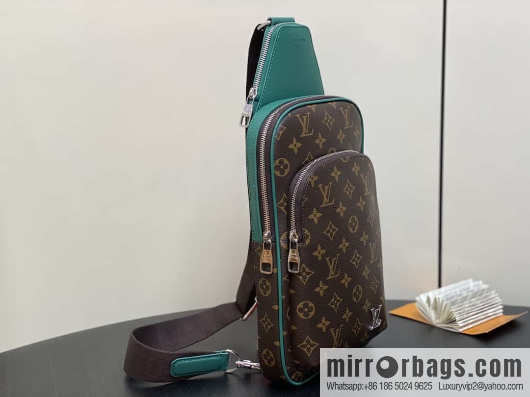 [Original order boutique] M12734 presbyopia/green, breast bag series Avenue Slingbag PM breast bag