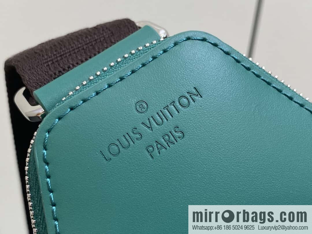 [Original order boutique] M12734 presbyopia/green, breast bag series Avenue Slingbag PM breast bag