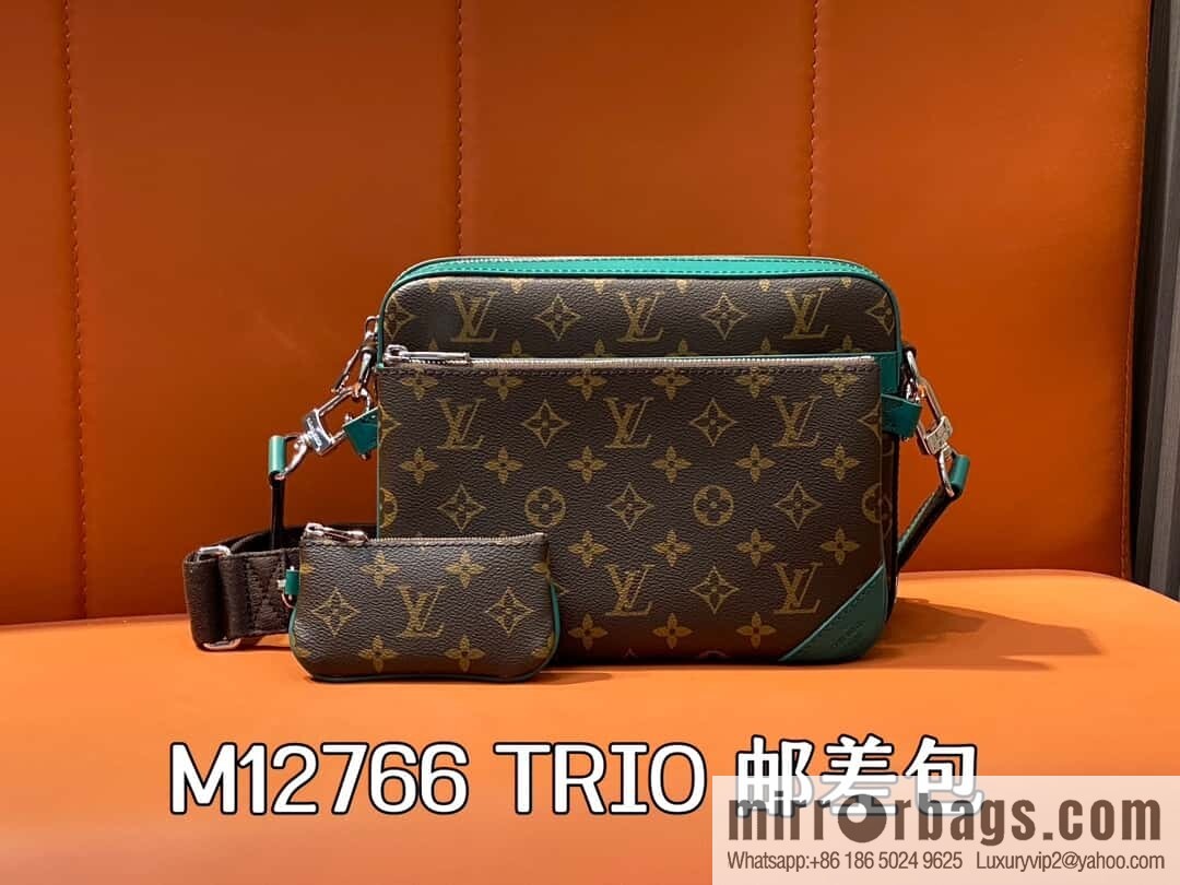 [Original order boutique] M12766 presbyopia/green, men's bag three-piece series TRIO messenger bag