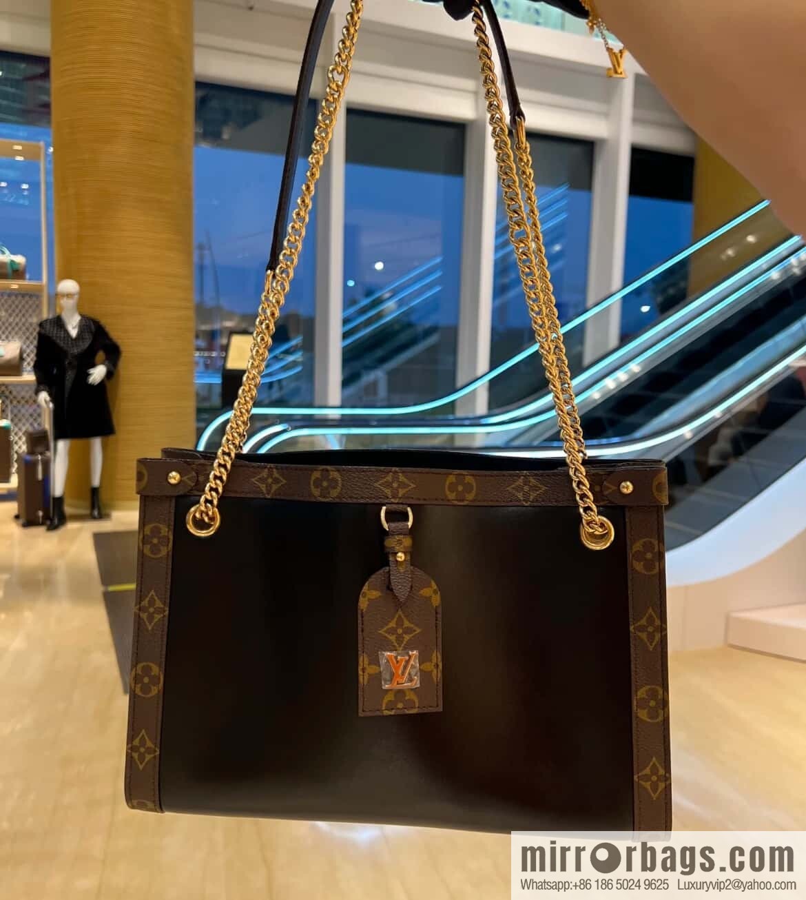 [Original order boutique] M13140 black/presbyopia, tote bag series Nova PM tote bag