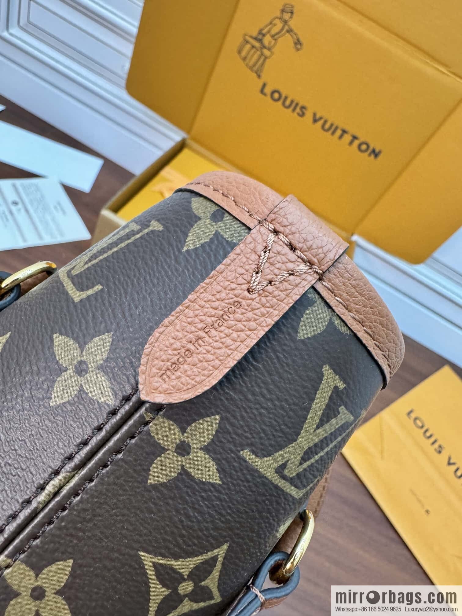 LV M12061 REVERSIBLE Neverfull Inside Out MM