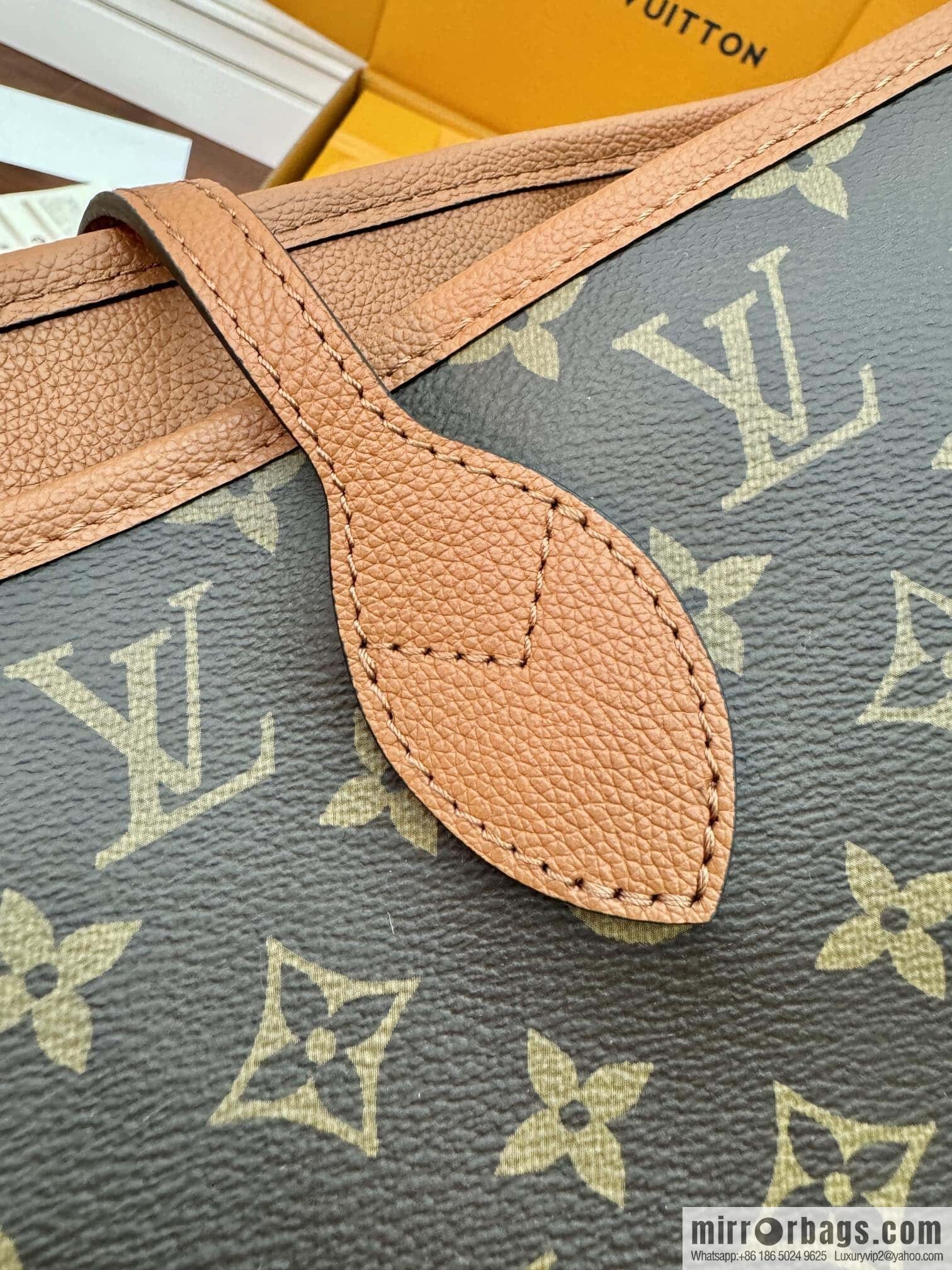 LV M12061 REVERSIBLE Neverfull Inside Out MM