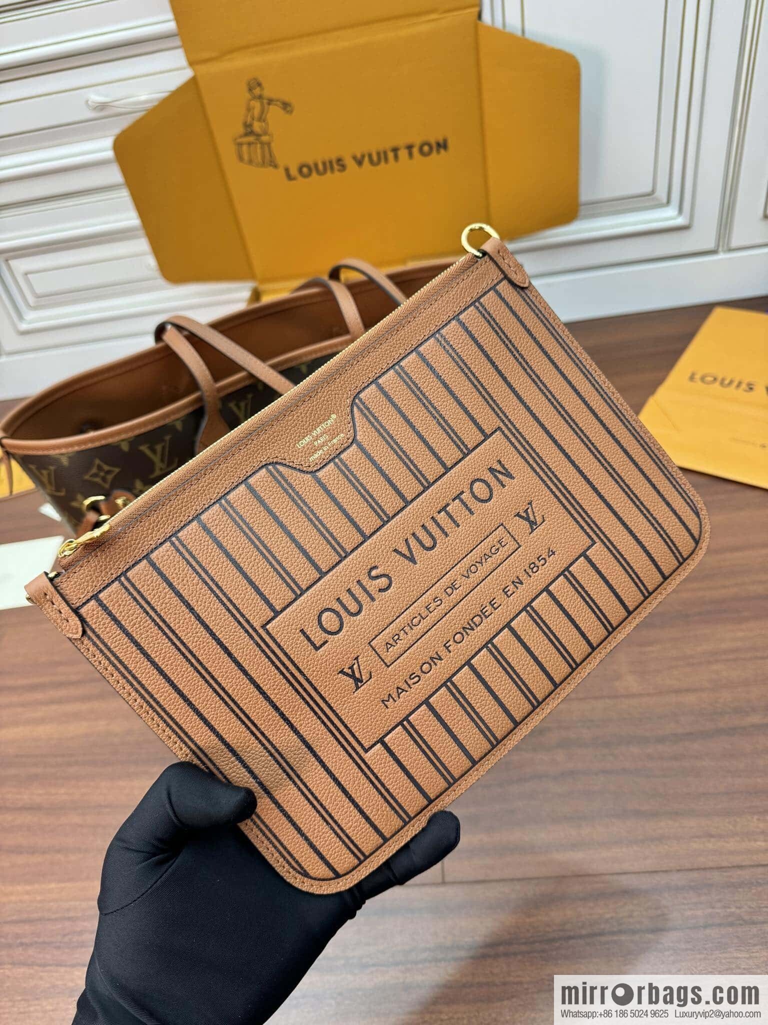 LV M12061 REVERSIBLE Neverfull Inside Out MM