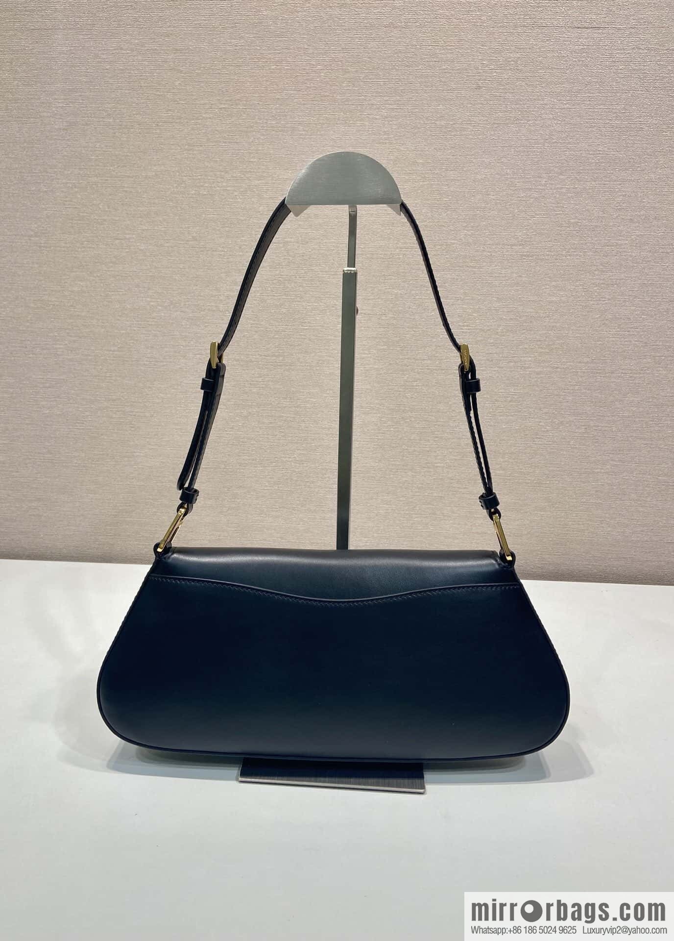 PRADA 🎉 armpit bag 🎉 1BD344 large 🎉🎉 black