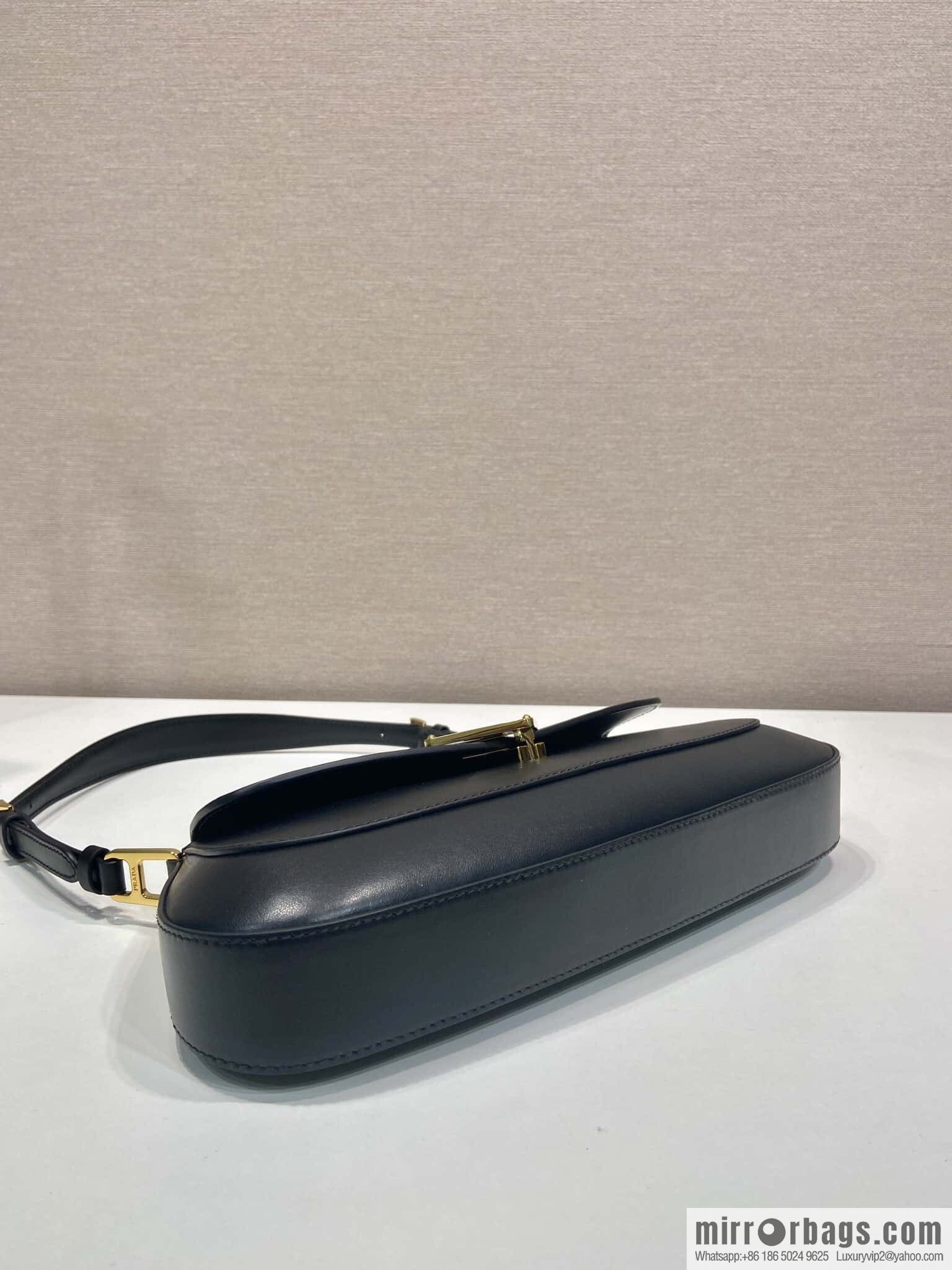 PRADA 🎉 armpit bag 🎉 1BD344 large 🎉🎉 black