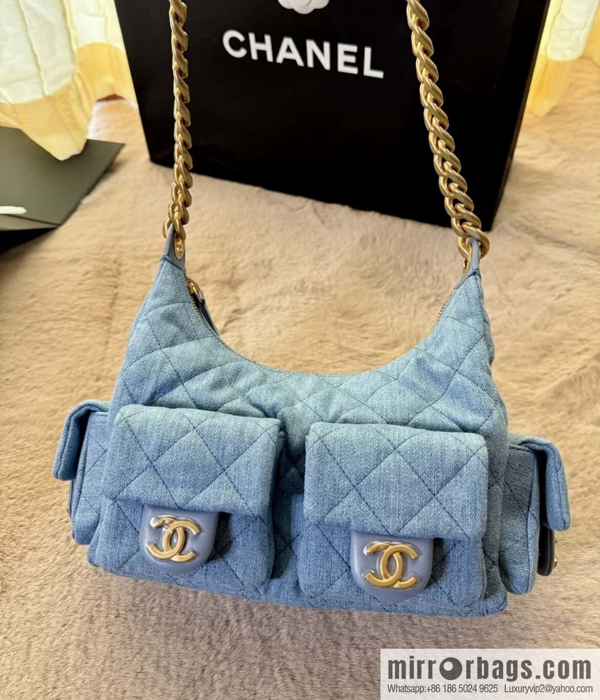 𝐂𝐡𝐚𝐧𝐞𝐥 𝟐𝟓𝐜 Early Spring Multi Pocket Denim Small AS5339