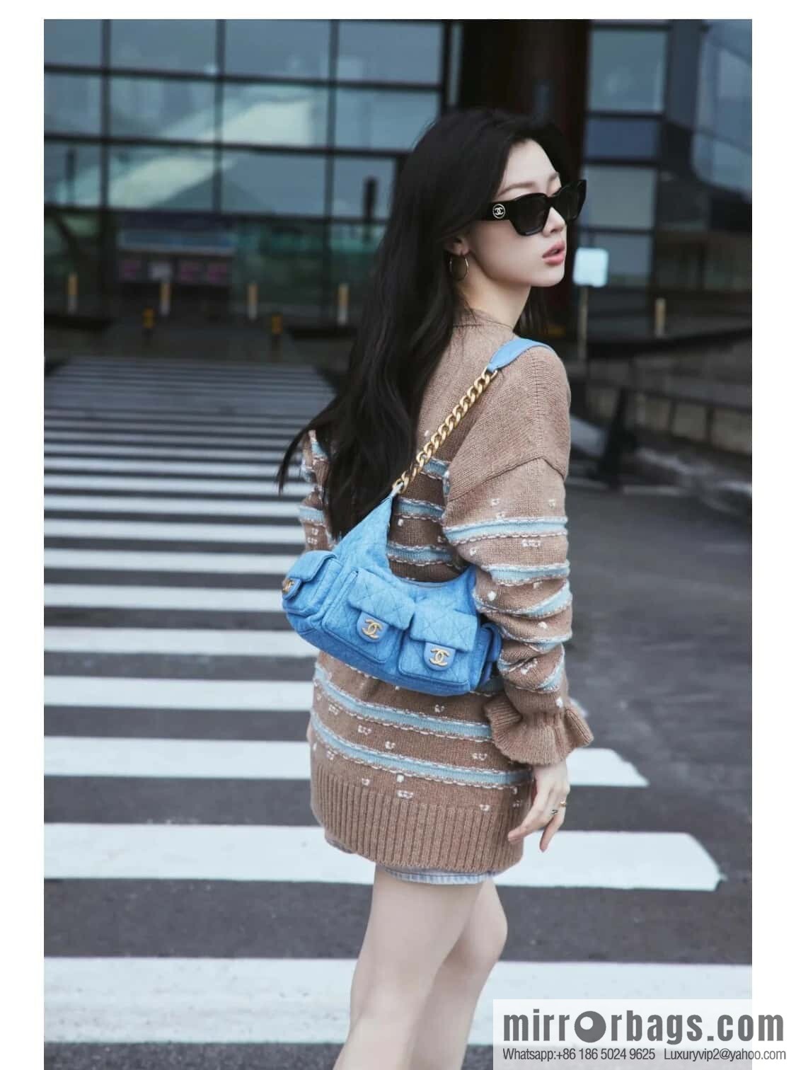 𝐂𝐡𝐚𝐧𝐞𝐥 𝟐𝟓𝐜 Early Spring Multi Pocket Denim Small AS5339