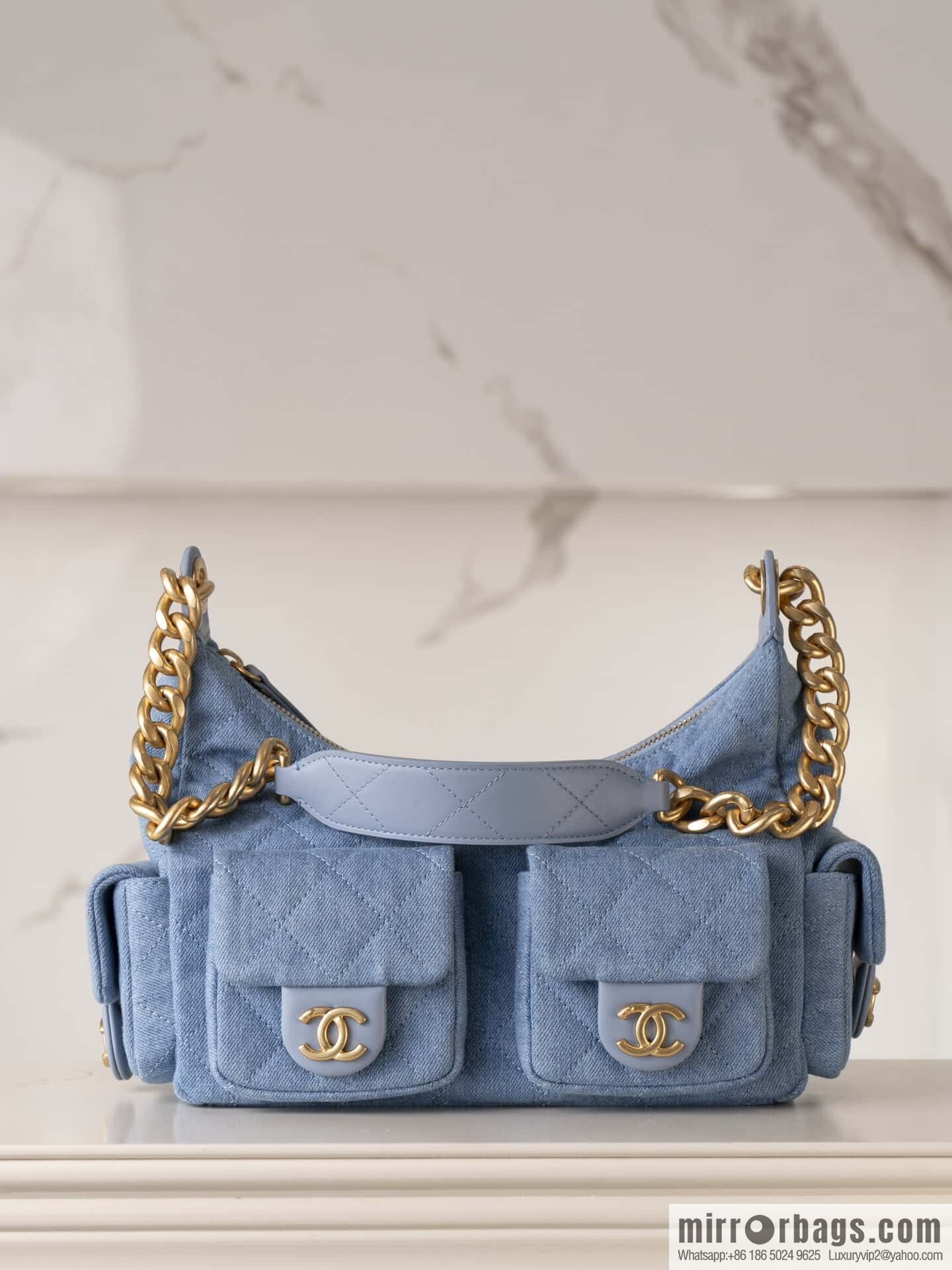 𝐂𝐡𝐚𝐧𝐞𝐥 𝟐𝟓𝐜 Early Spring Multi Pocket Denim Small AS5339