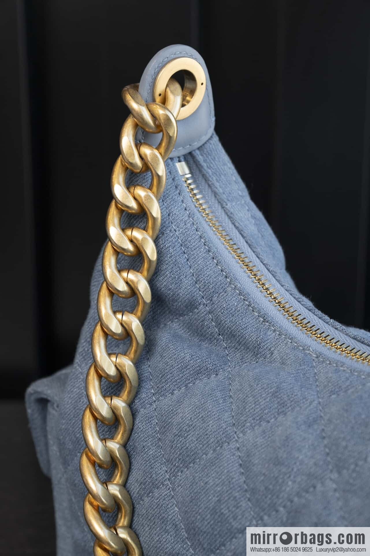 𝐂𝐡𝐚𝐧𝐞𝐥 𝟐𝟓𝐜 Early Spring Multi Pocket Denim Small AS5339