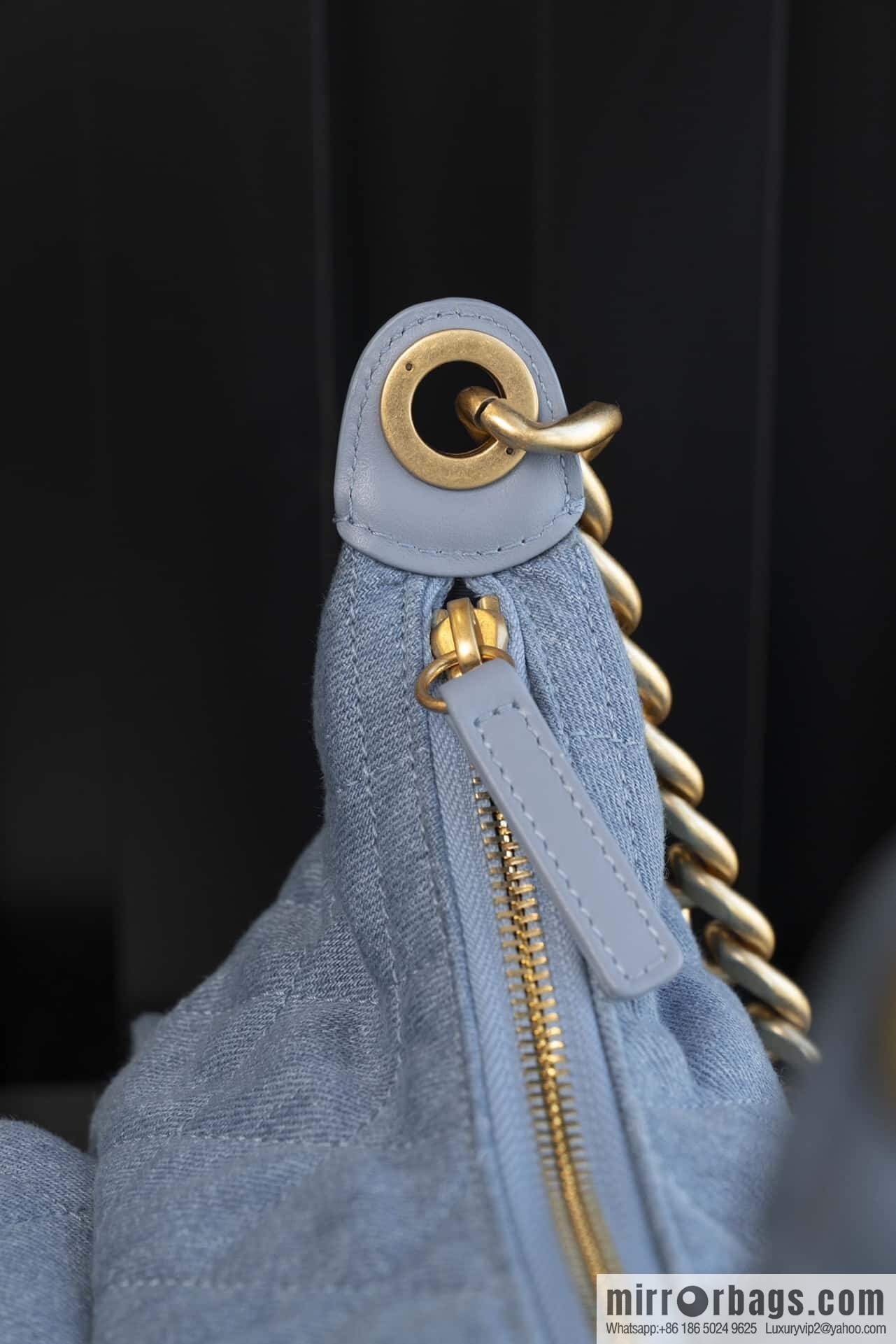 𝐂𝐡𝐚𝐧𝐞𝐥 𝟐𝟓𝐜 Early Spring Multi Pocket Denim Small AS5339