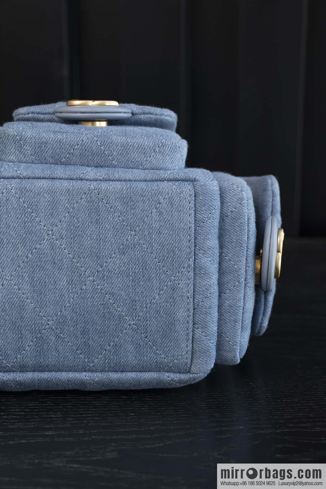 𝐂𝐡𝐚𝐧𝐞𝐥 𝟐𝟓𝐜 Early Spring Multi Pocket Denim Small AS5339