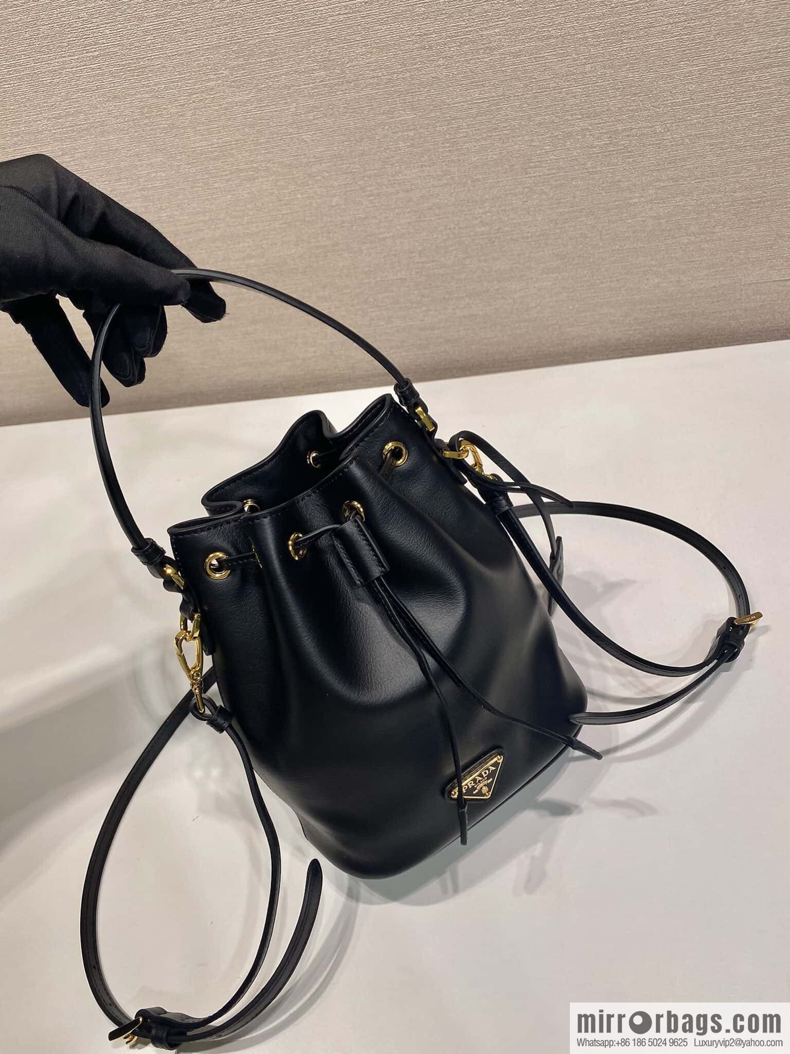 PRADA 🎉 calfskin bucket bag 🎉 1BE067 new product🎉🎉