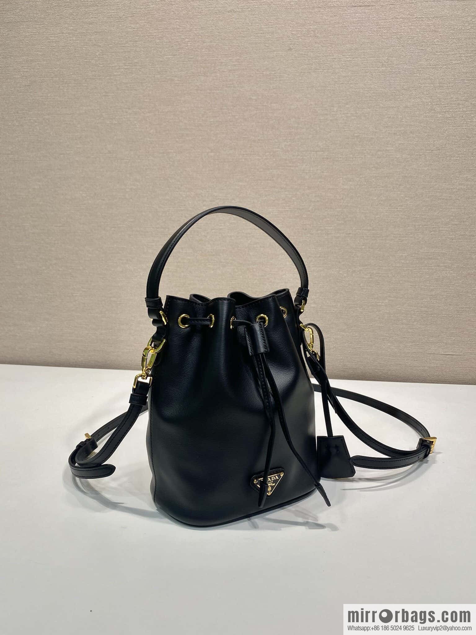 PRADA 🎉 calfskin bucket bag 🎉 1BE067 new product🎉🎉