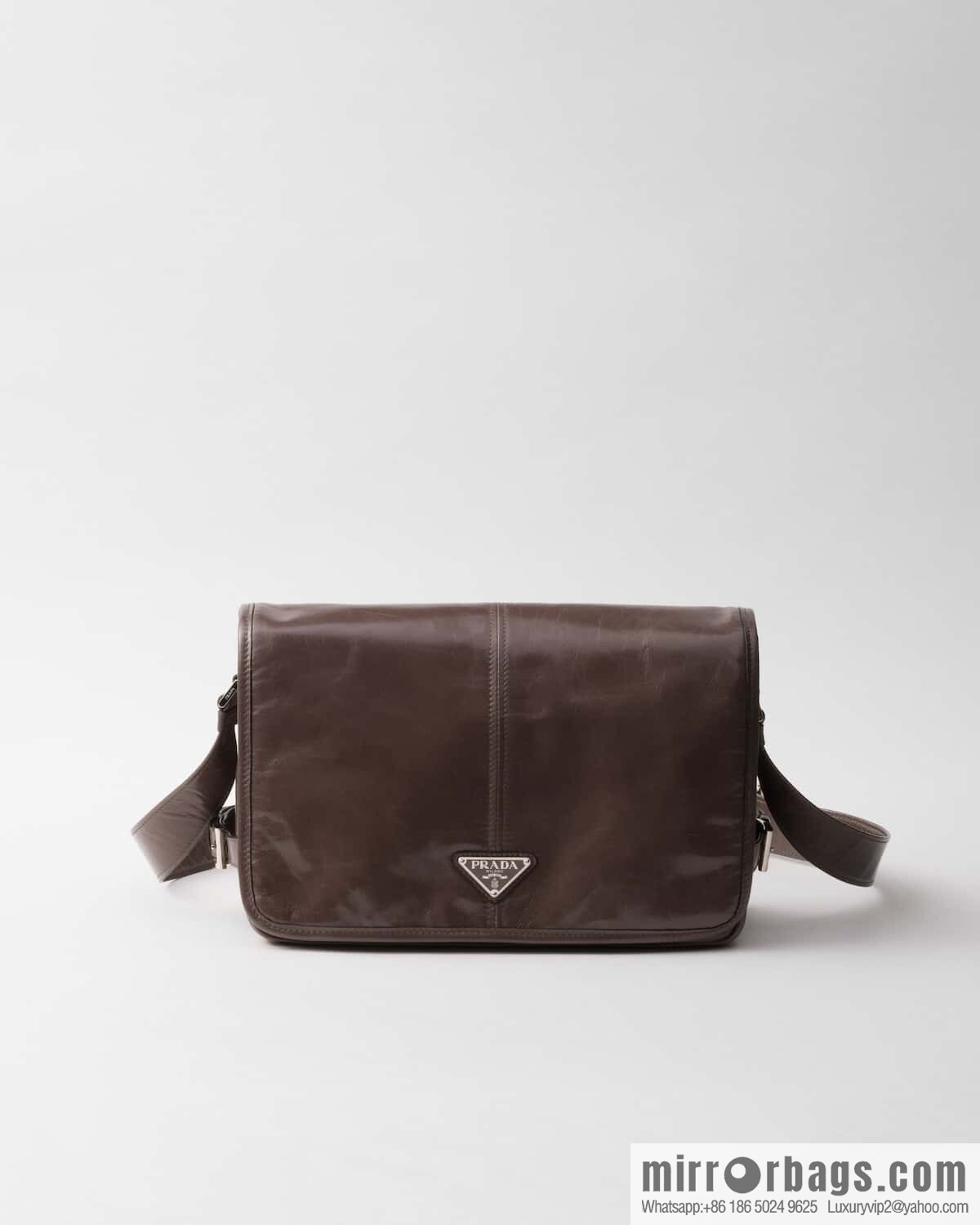 PRADA 🎉 new oil wax bag 🎉 2VD073 messenger bag 🎉🎉 brown