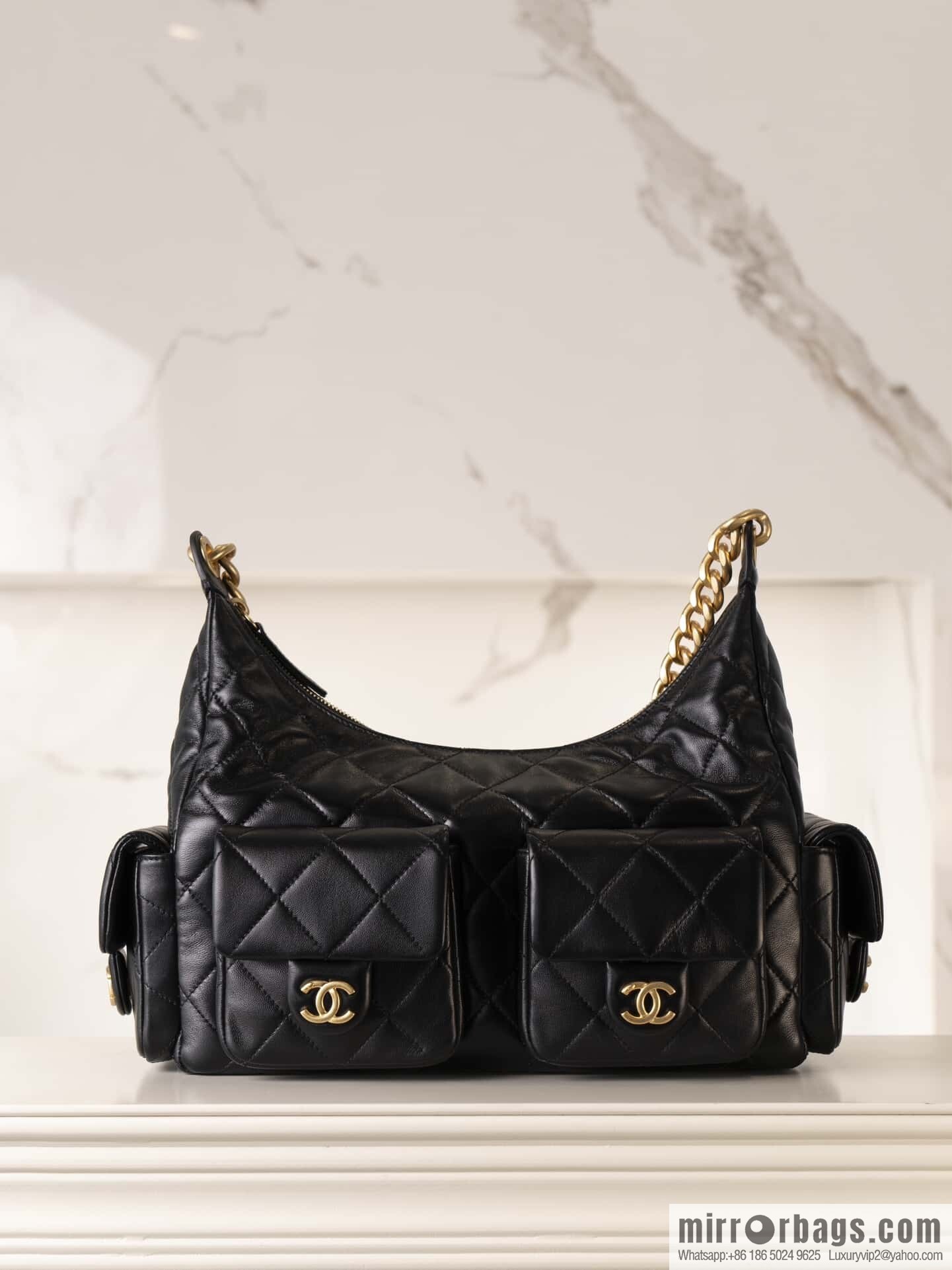 𝗖𝗛𝗔𝗘𝗡𝗟✦ 𝟐𝟓𝐜 large hippie 𝐡𝐨𝐛𝐨 𝐛𝐚𝐠 black gold 🖤 AS5302