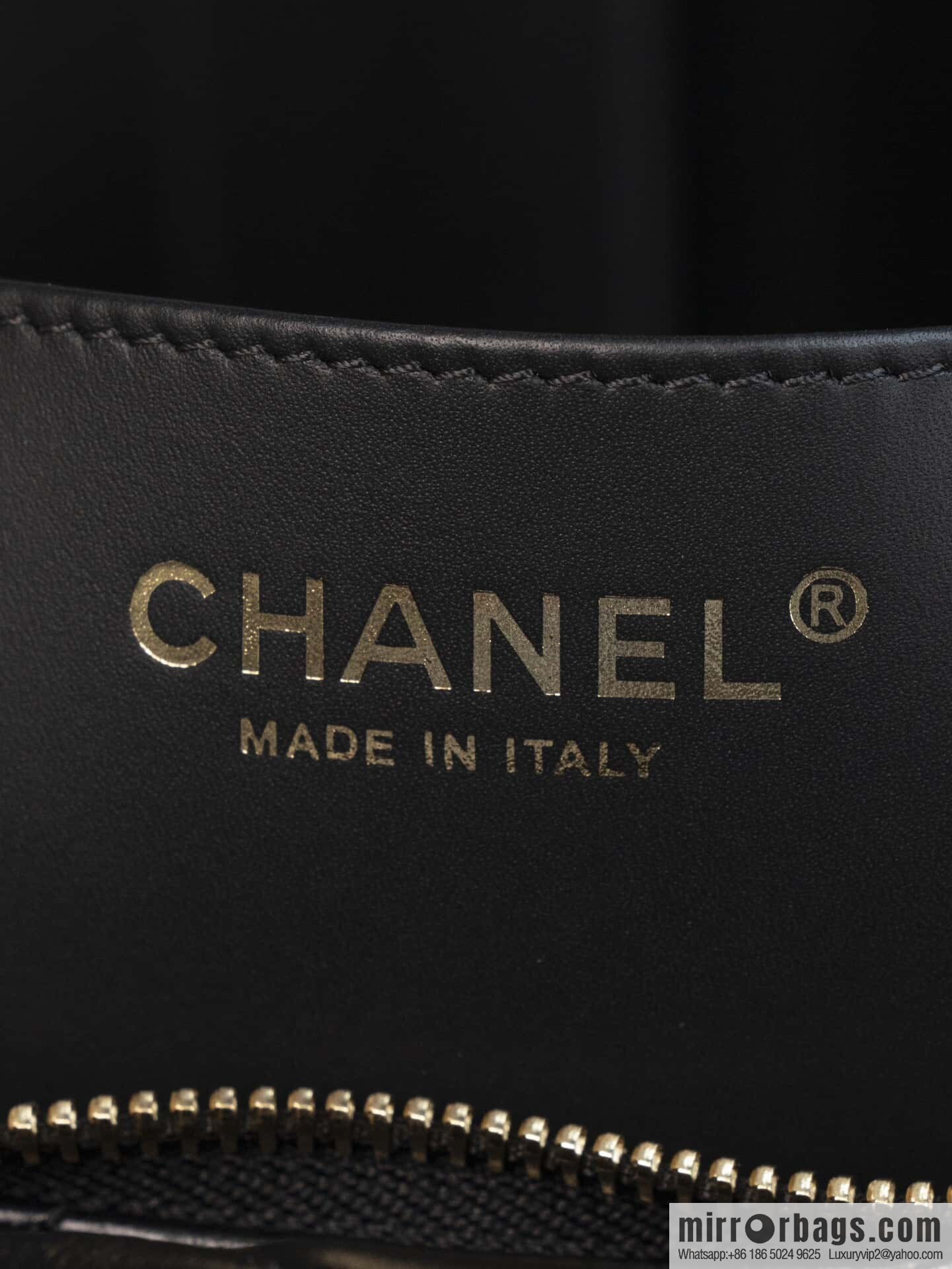 𝗖𝗛𝗔𝗘𝗡𝗟✦ 𝟐𝟓𝐜 large hippie 𝐡𝐨𝐛𝐨 𝐛𝐚𝐠 black gold 🖤 AS5302