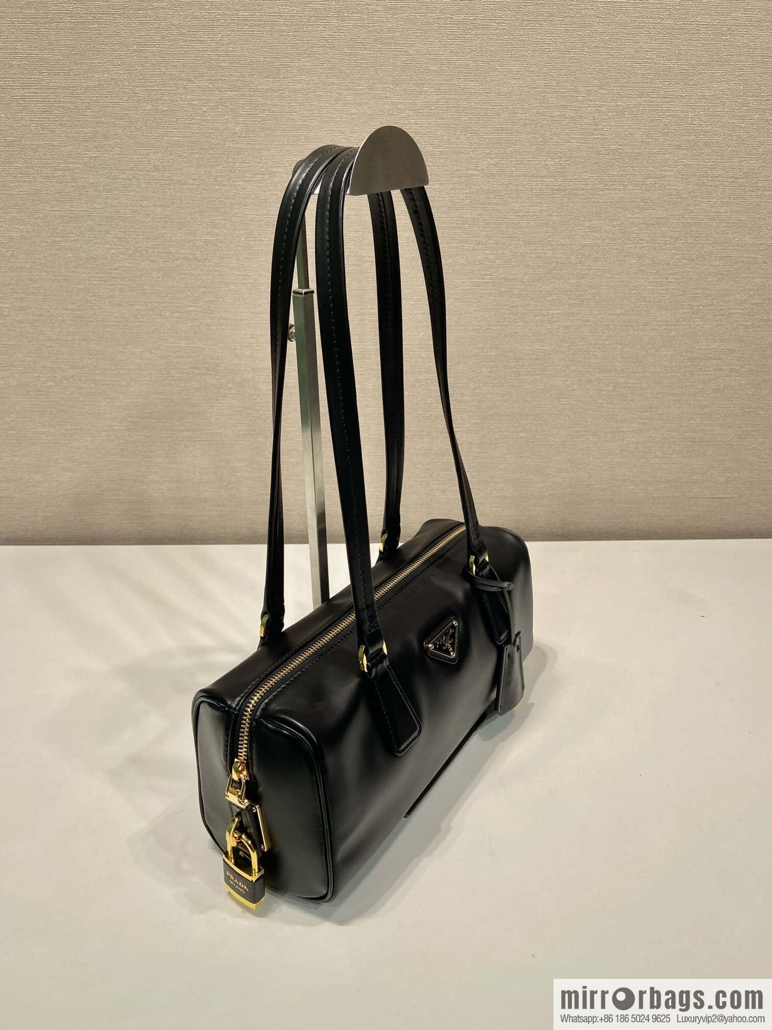 PRADA 🎉 padlock women 🎉 1BB127 new 🎉🎉 black