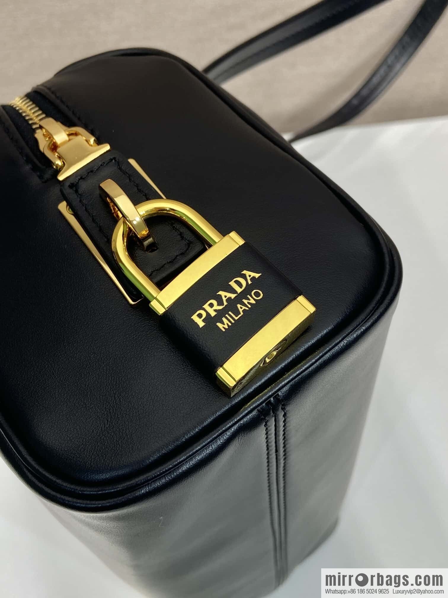 PRADA 🎉 padlock women 🎉 1BB127 new 🎉🎉 black