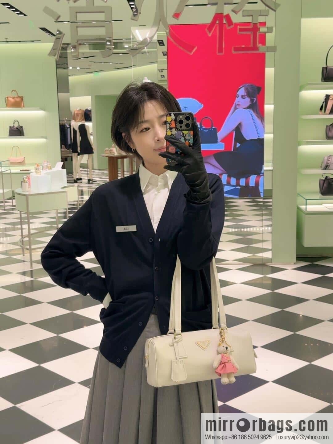 PRADA 🎉 padlock women 🎉 1BB127 new 🎉🎉 white