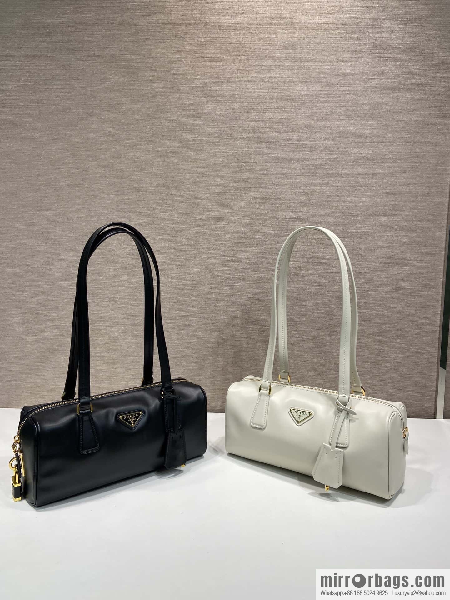 PRADA 🎉 padlock women 🎉 1BB127 new 🎉🎉 white