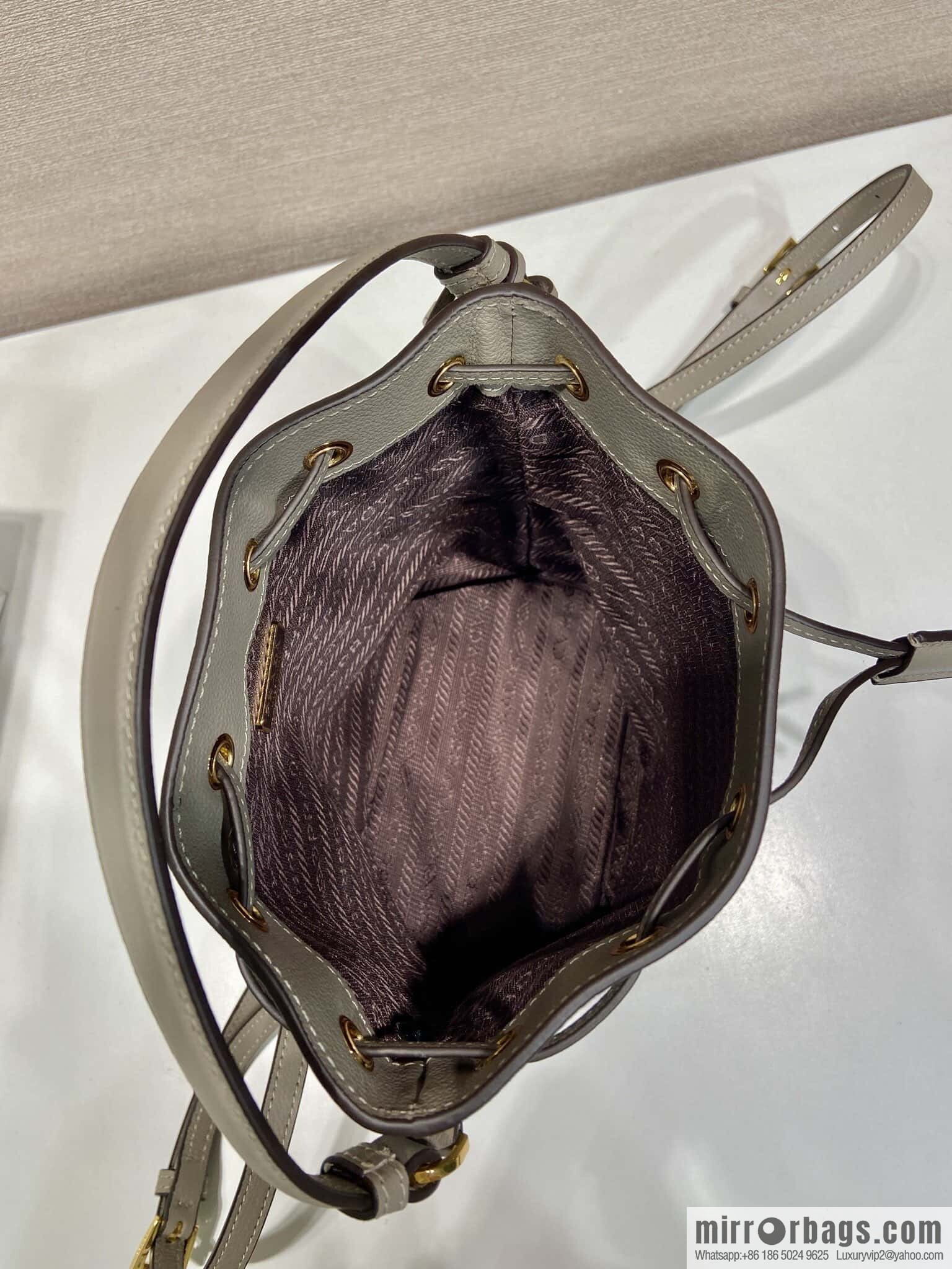 PRADA 🎉 calfskin bucket bag 🎉 1BE067 new product🎉🎉
