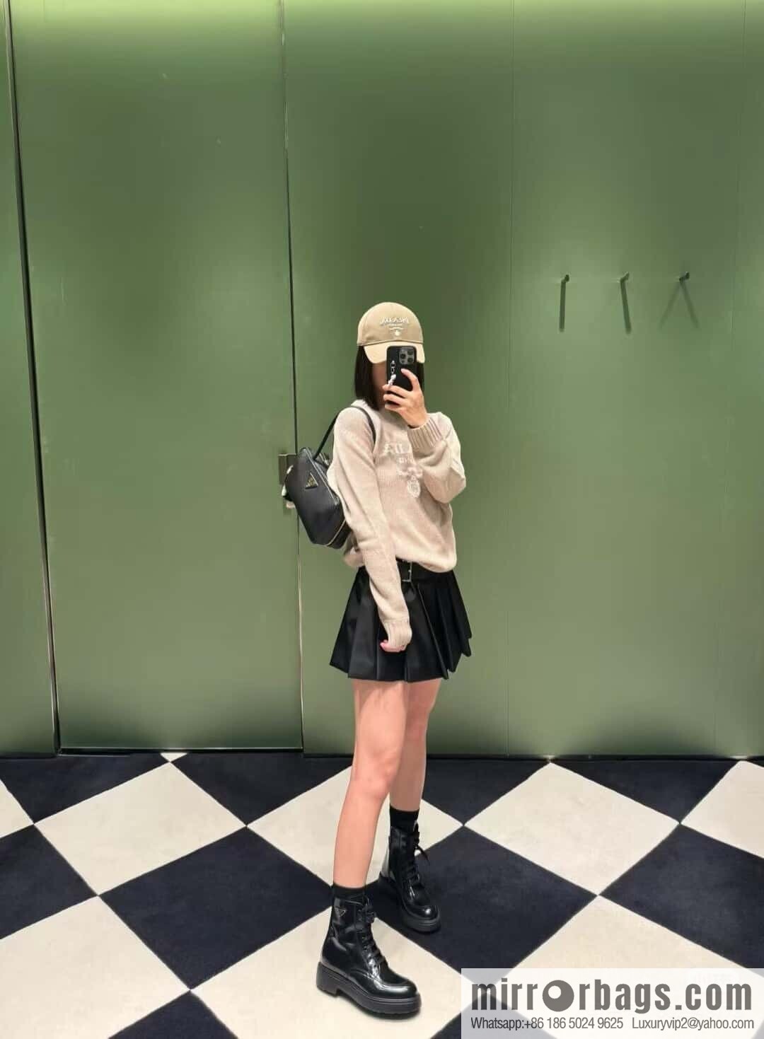 PRADA 🎉 new handbag 🎉 1BB126🎉