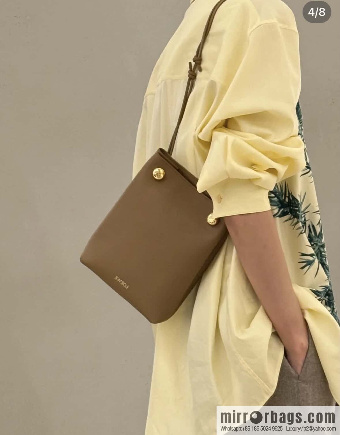 LOEWE Pebble Pouch 0905 Oak Brown