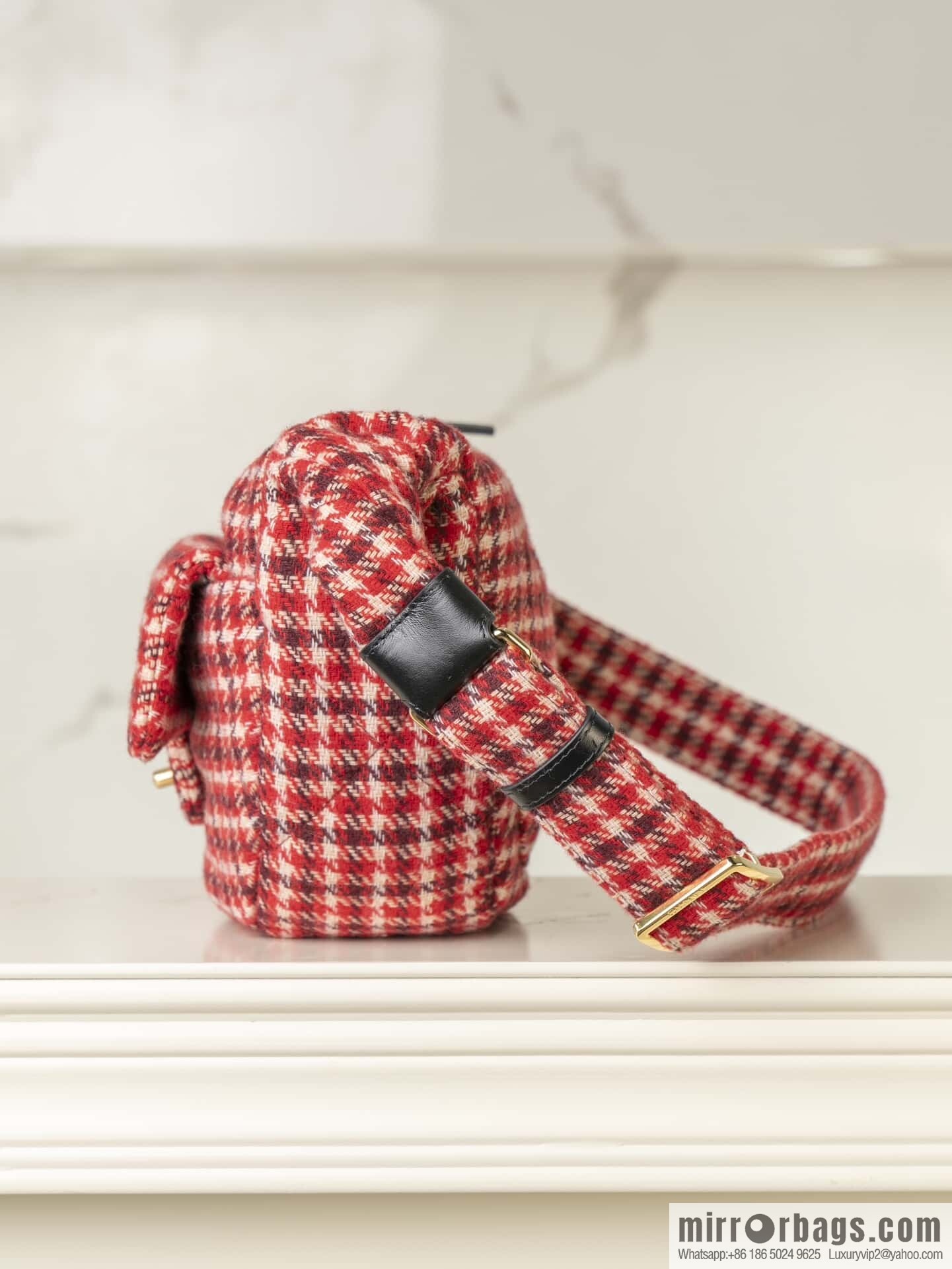 𝐂𝐡𝐚𝐧𝐞𝐥 𝟐𝟒𝐍 𝐜𝐨𝐜𝐨𝐧𝐞𝐢𝐠𝐞 Ski Series Red Thousand Birds ⛷️ AS5052