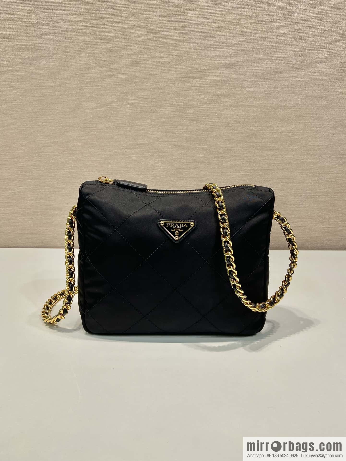 PRADA 🎉 medieval messenger bag 🎉🎉🎉 1BD646🎉🎉