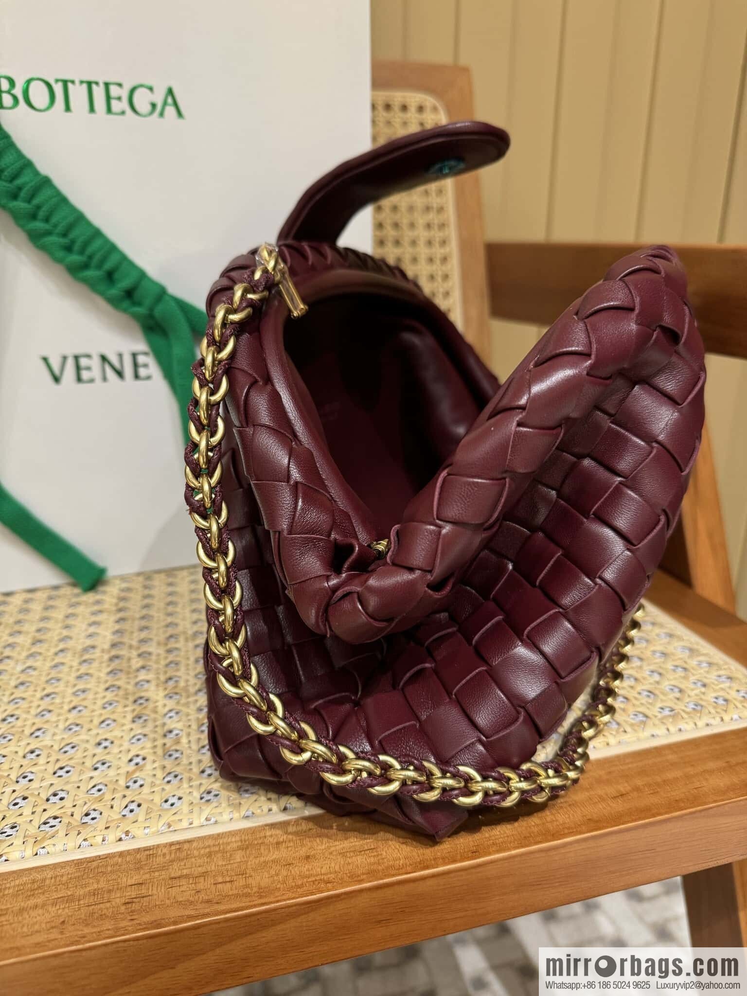 BV Lauren 1980 Barolo 785807