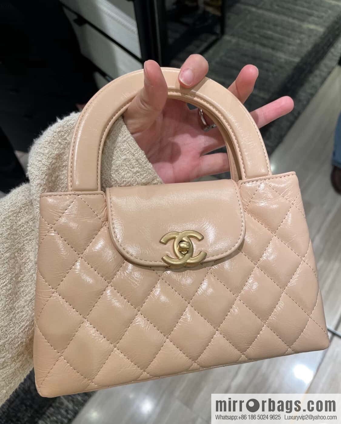 𝐂𝐡𝐚𝐧𝐞𝐥 𝟐𝟓𝐜 early spring new color, milk tea color/large 💛 AS4416
